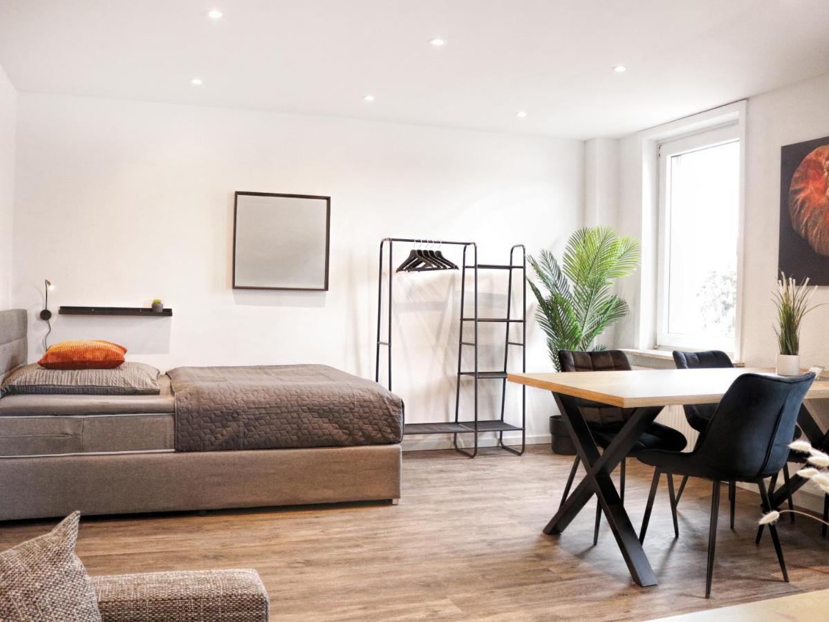 Lightplace • Groessere Gruppen • 4 Einzelzimmer • Boxspring • Smart Tv • Biergarten • Restaurant براونشفايغ المظهر الخارجي الصورة