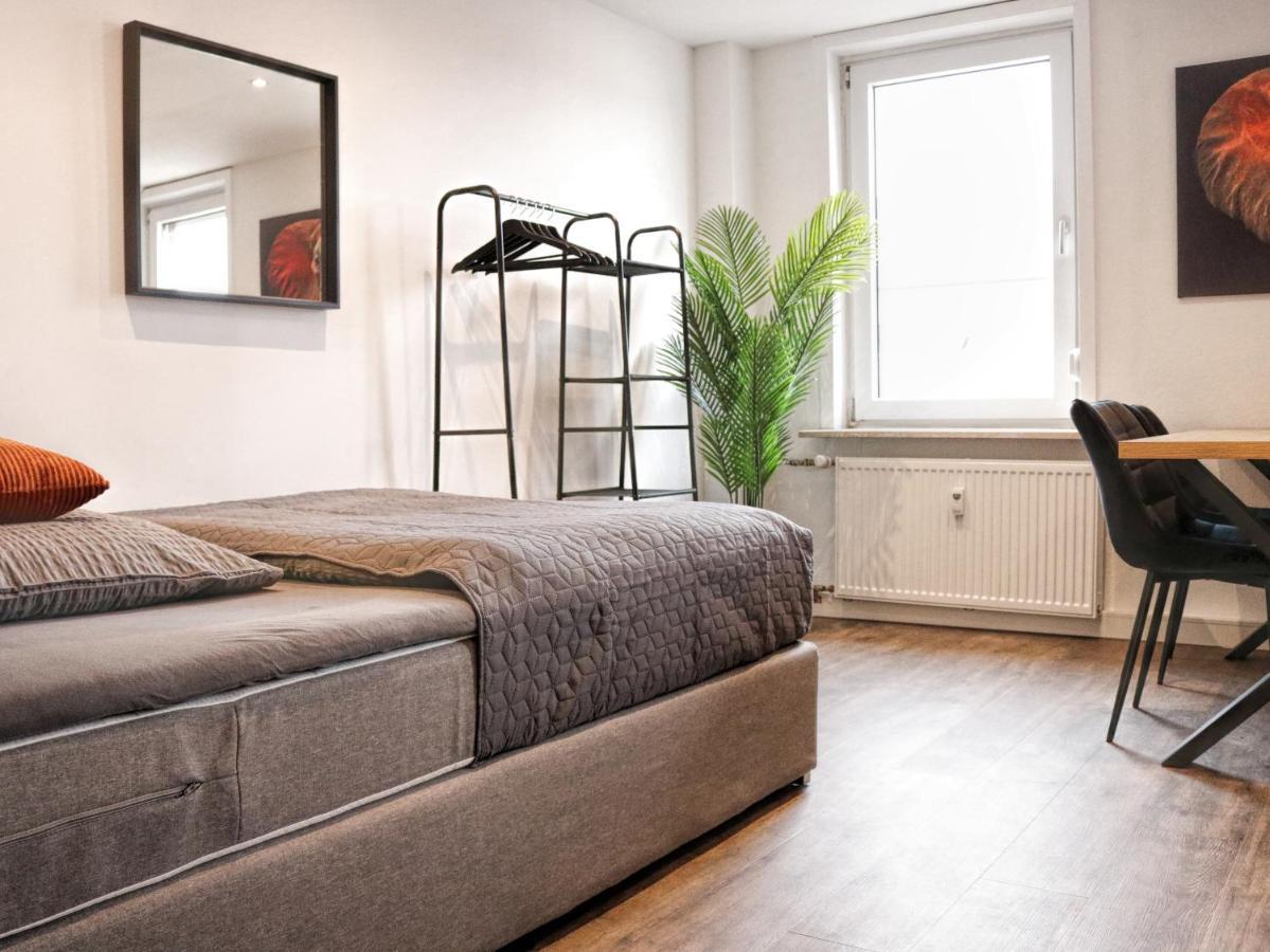 Lightplace • Groessere Gruppen • 4 Einzelzimmer • Boxspring • Smart Tv • Biergarten • Restaurant براونشفايغ المظهر الخارجي الصورة