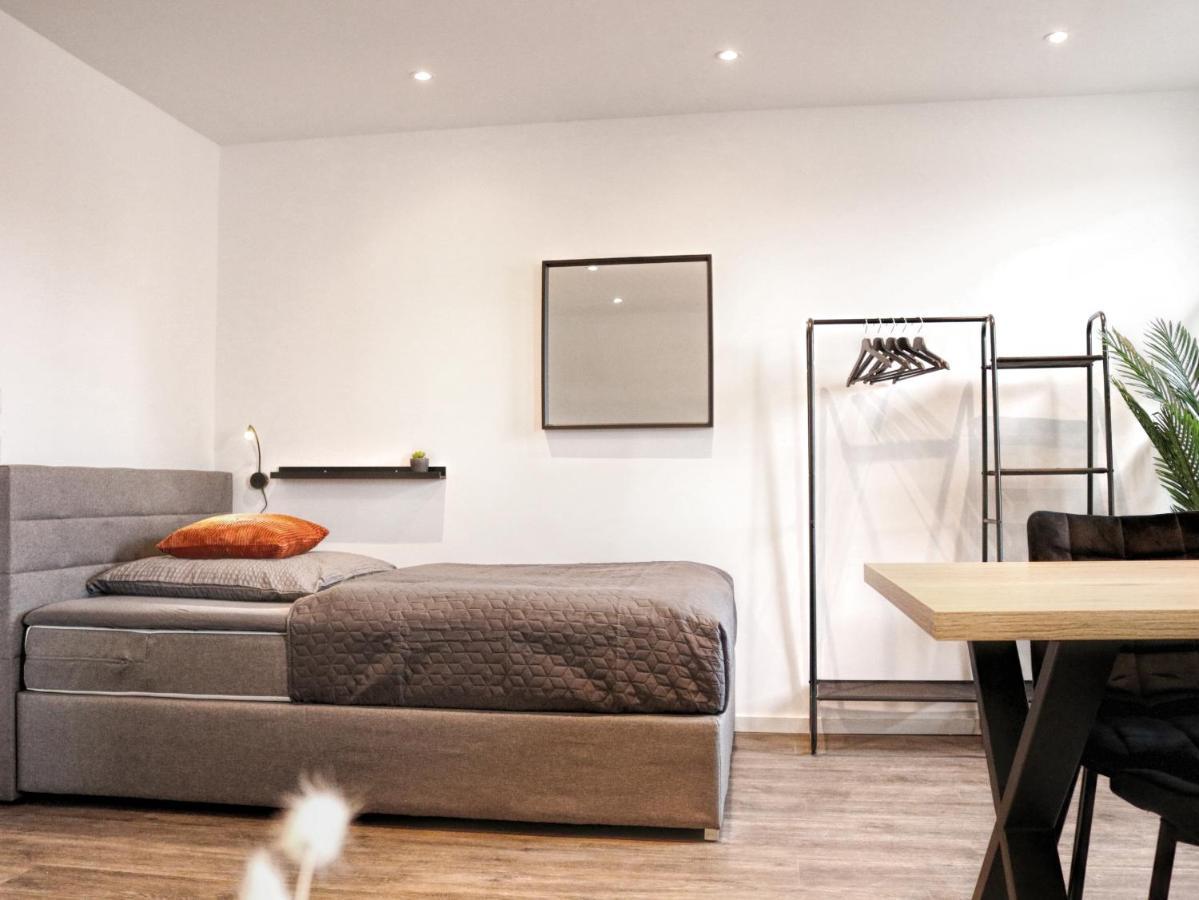 Lightplace • Groessere Gruppen • 4 Einzelzimmer • Boxspring • Smart Tv • Biergarten • Restaurant براونشفايغ المظهر الخارجي الصورة